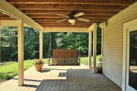 The Retreat at Harvest Moon Homestead