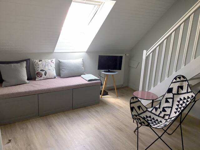 Studio au calme proximité commerces