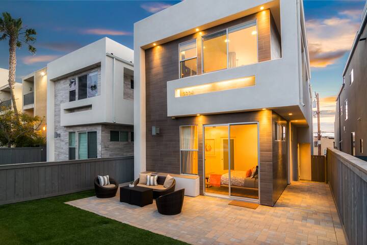 2300+ Sq Ft Brand New Home with Amazing Views! gallery image 4