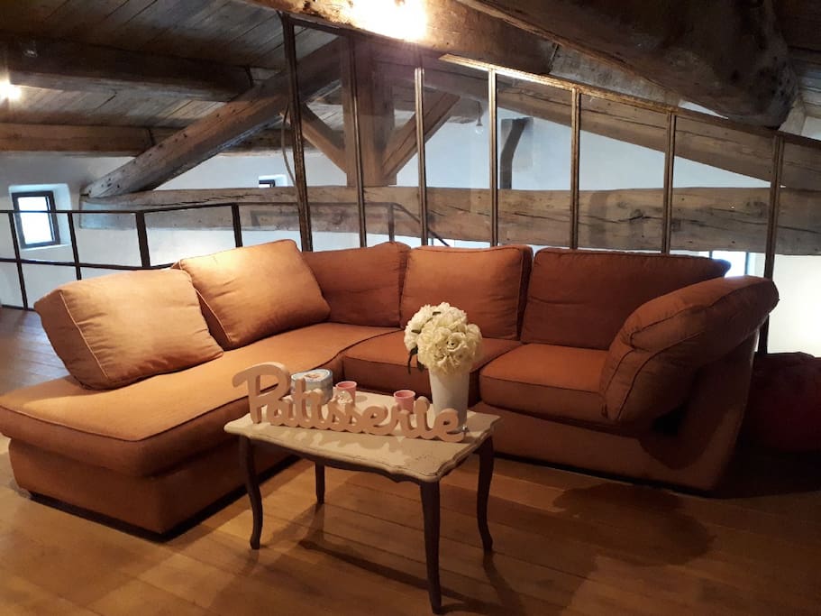 Espace lecture sur mezzanine