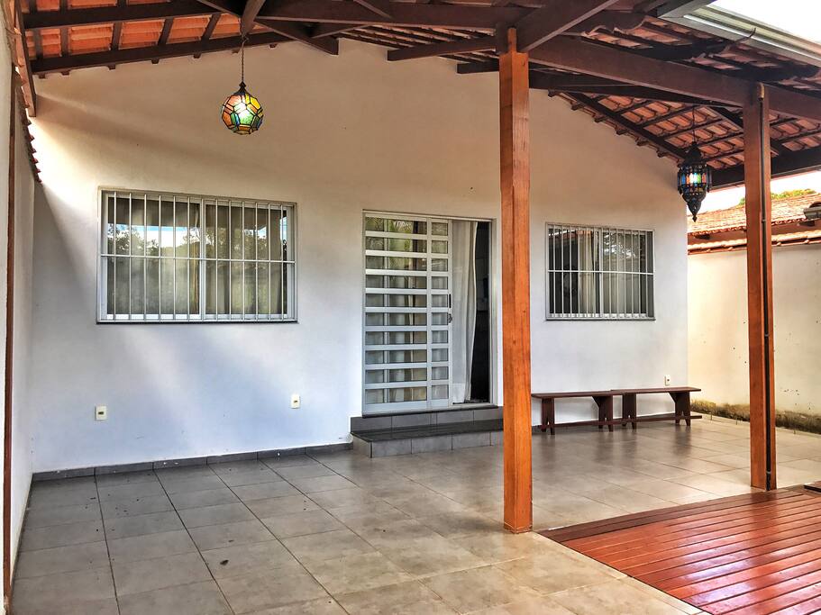 Varanda frontal da casa