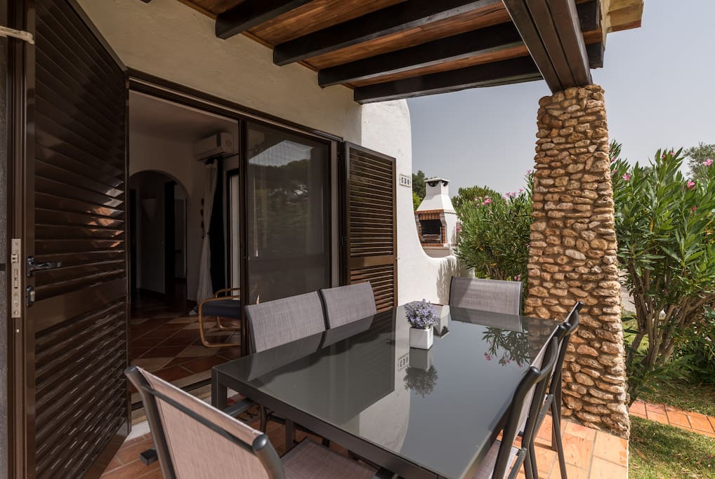 2 Bedroom Villa with private garden, balcony and terrace