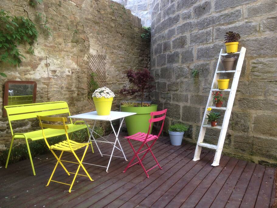 jardin aux pieds des remparts