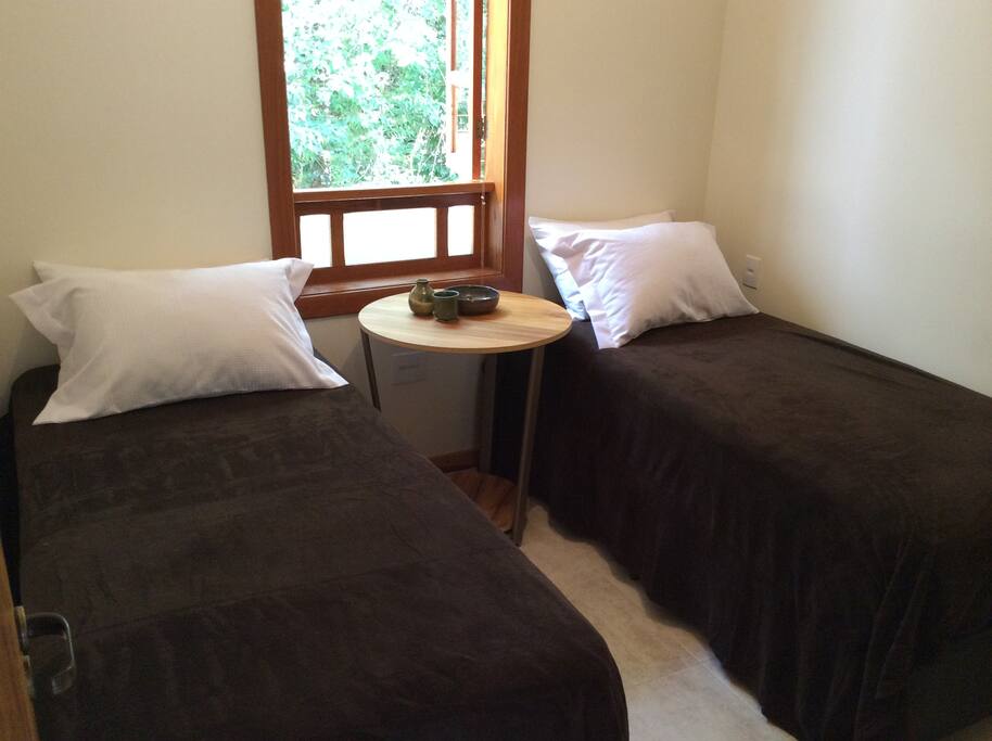 Quarto camas de Solteiro