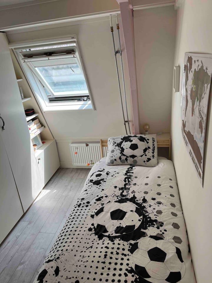 غرفة النوم 2