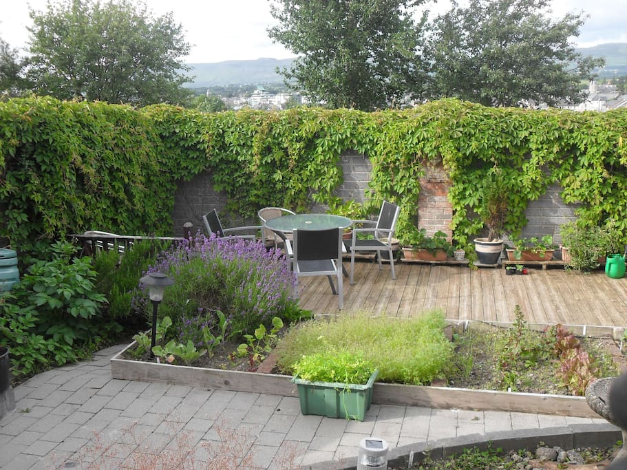 Sheltered garden area to relax in & enjoy sunshine