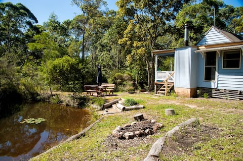 Cooee Cottage on Native Flower Farm