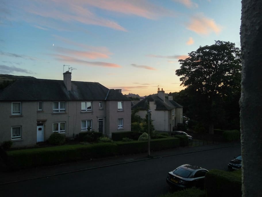 Amazing views of Edinburgh's sky everyday!