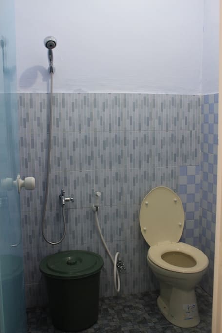 BATH ROOM