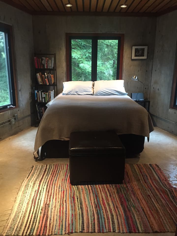 Concrete Loft in the Redwoods Houses for Rent in Eureka, California, United States Airbnb