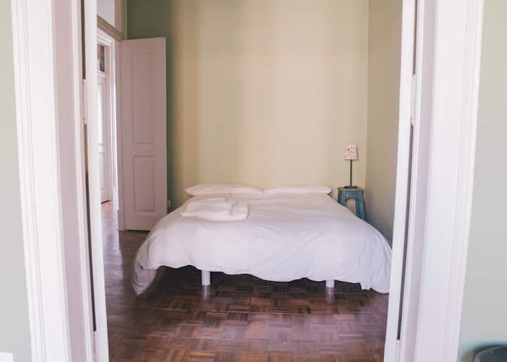 საძინებელი 2