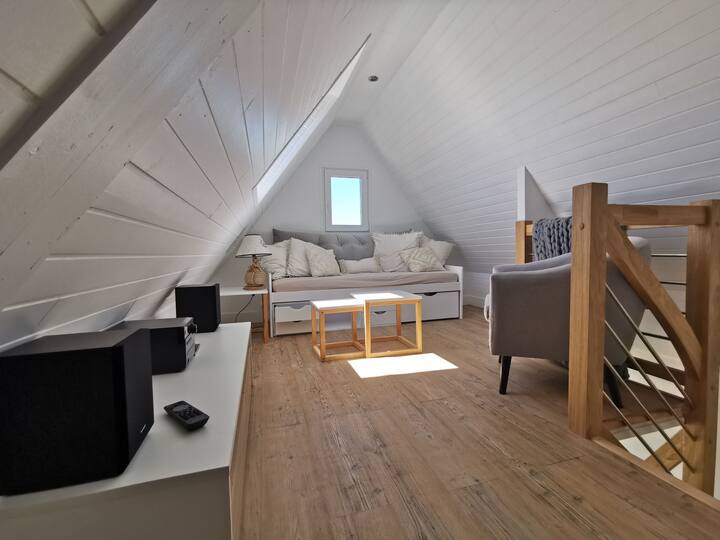 Petite Maison Vue Sur Mer Et Le Phare Du Creac'h - Ouessant