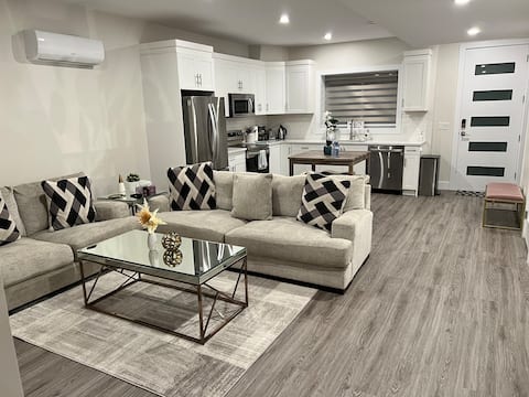 The Perfect Penticton Stay (Licensed)