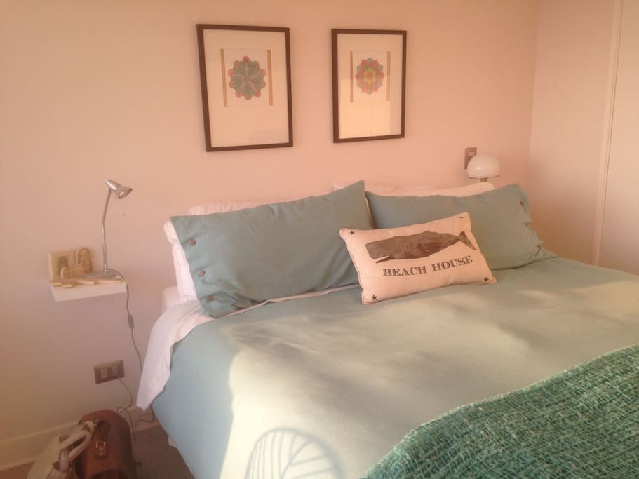 Dormitorio principal con baño privado