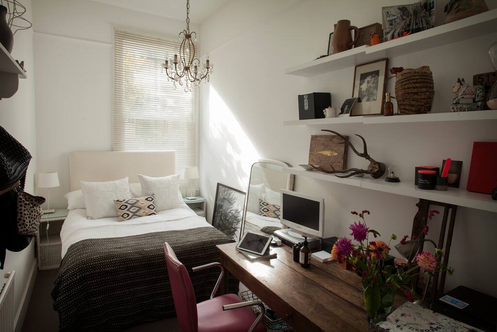 Second bedroom