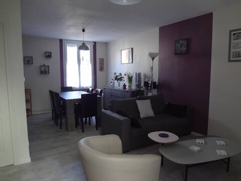 Propriété Airbnb réussie: Pleasant townhouse, very quiet. à Cherbourg En Cotentin