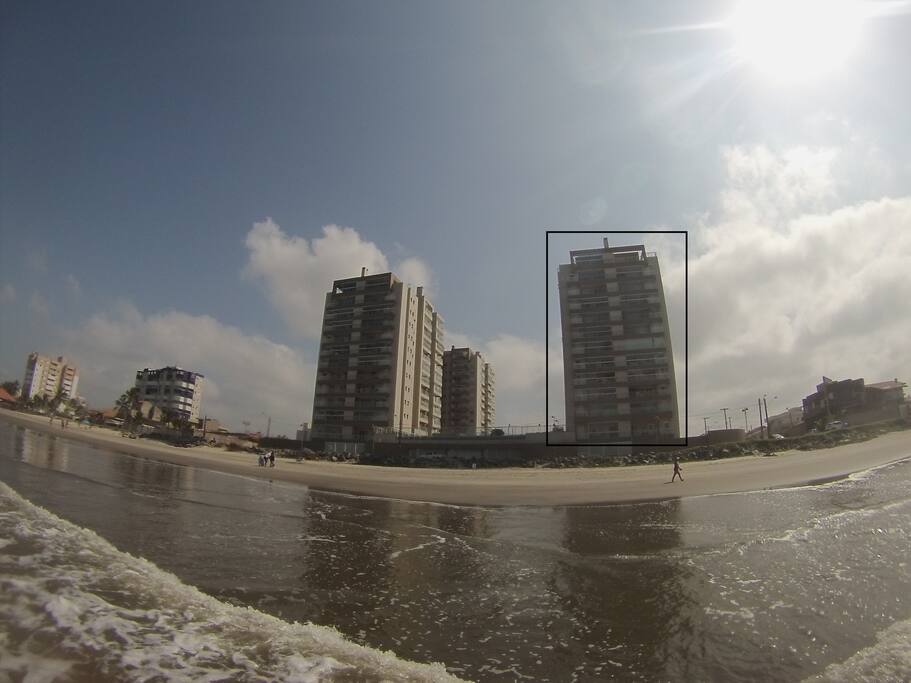 VISTA FRONTAL/FRONT VIEW