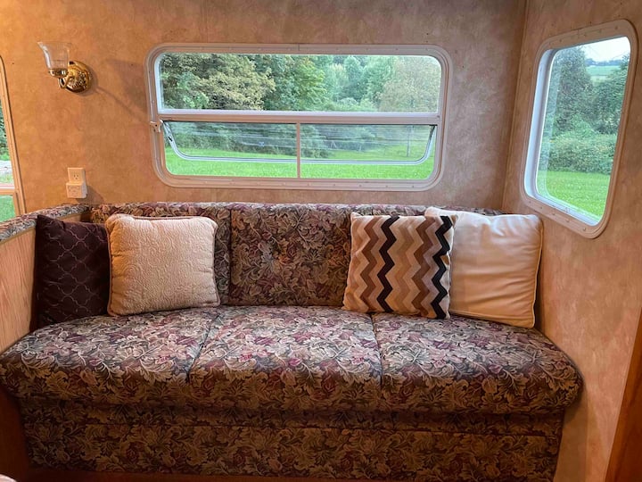 Glamping Experience In Cozy Pond-side Camper - Granville, NY