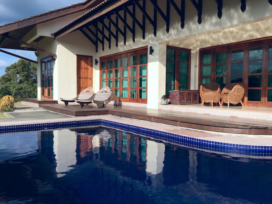 Terrasse avec piscine