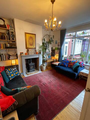 Charming, cosy home in leafy Whalley Range