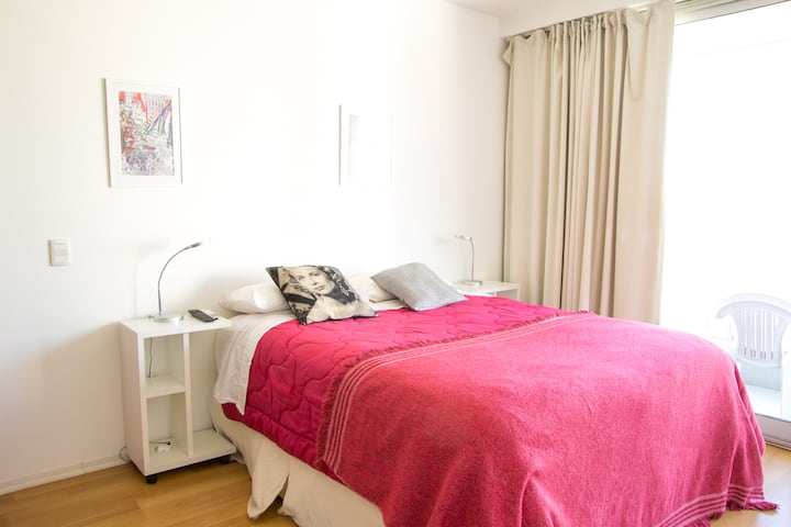 Мебелот може да се разликува од вистинското студио во кое ќе престојувате