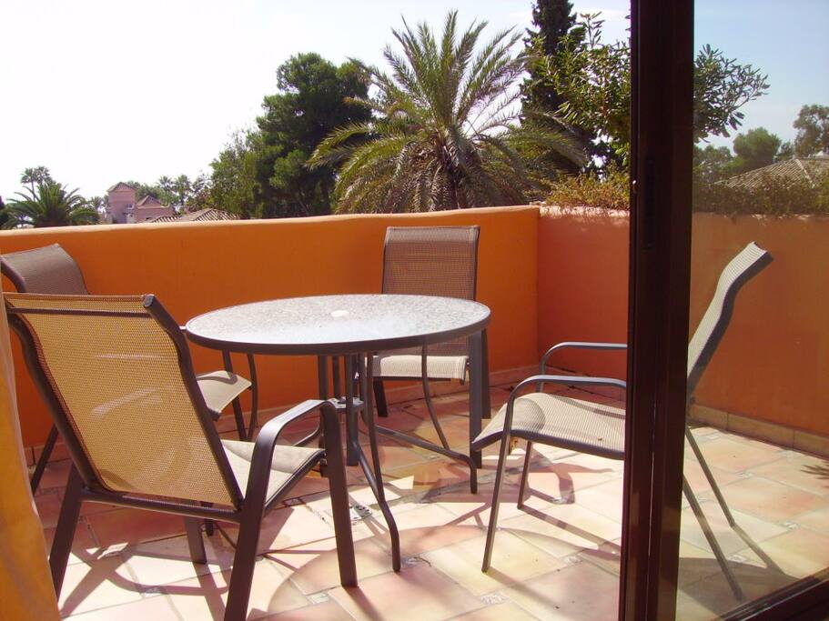 terrace with nice garden views south oriented