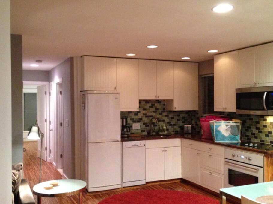Full kitchen!