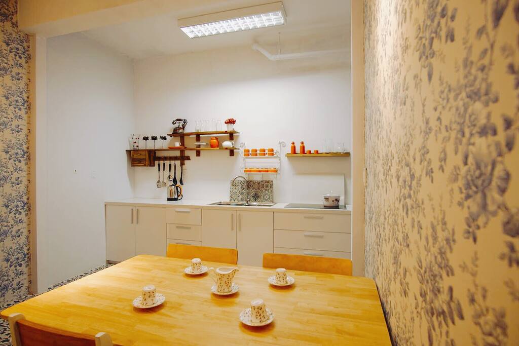 Kitchen and dining table