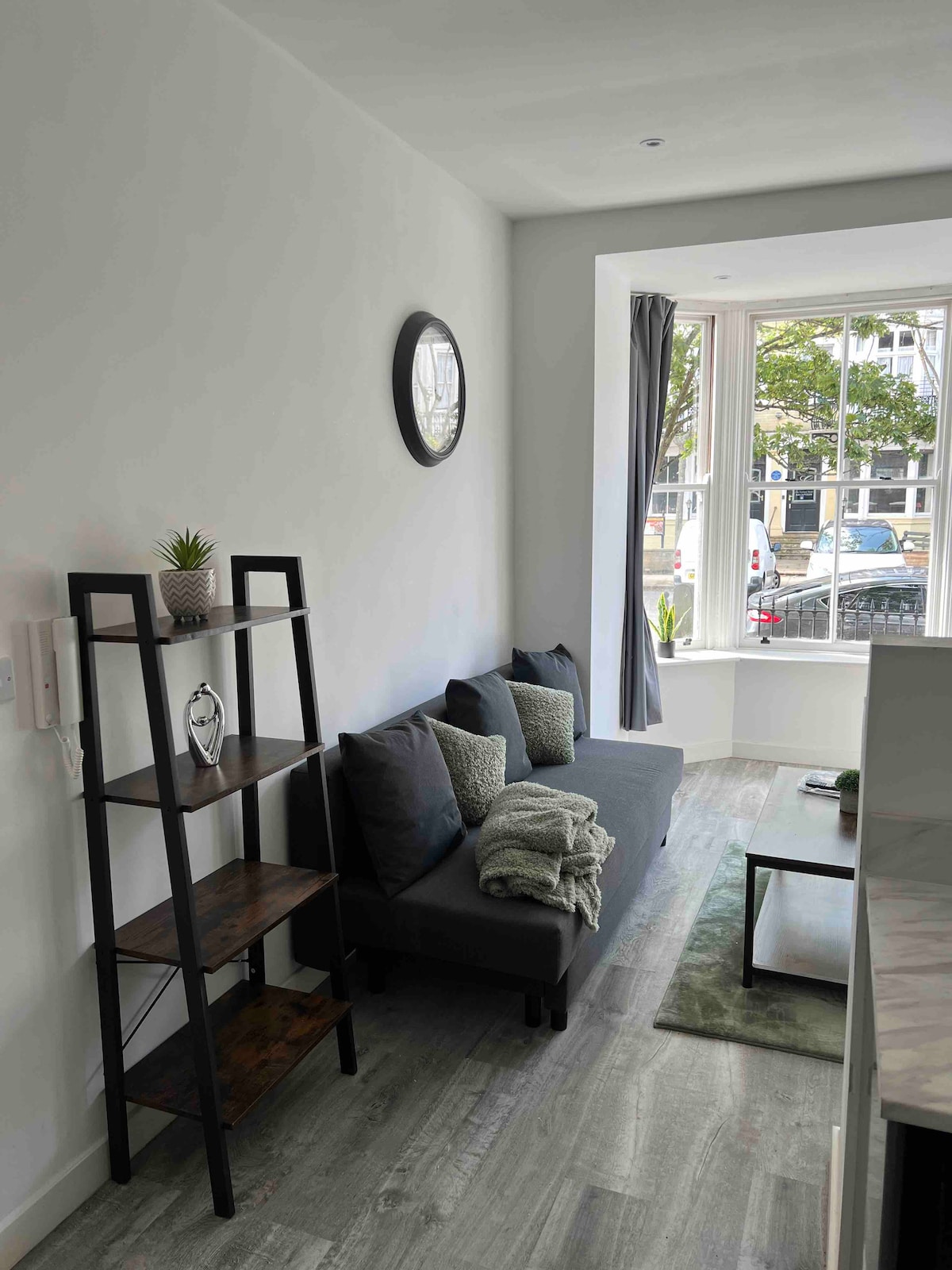Top performing Airbnb: Holiday Flat by the sea Flat 1 in Bradwell