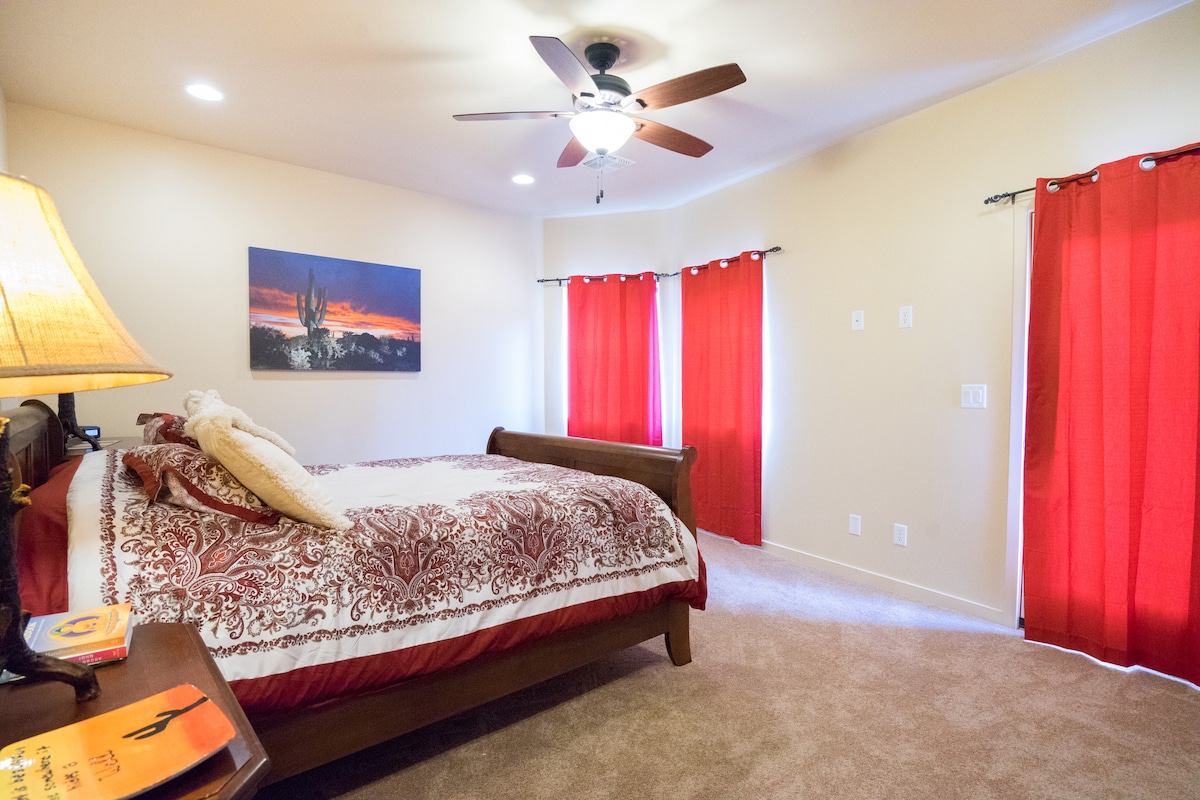 Chumba Mahiri cha kulala kilicho na Kitanda cha Kifalme