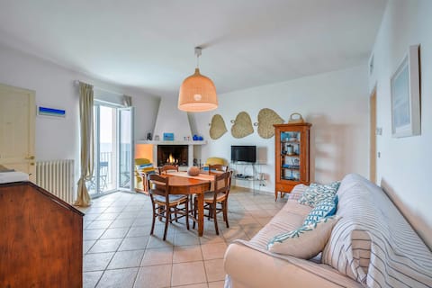 Top Airbnb: Amoredimare Casa Appartamento Bianca (White Apartment) a Polignano A Mare