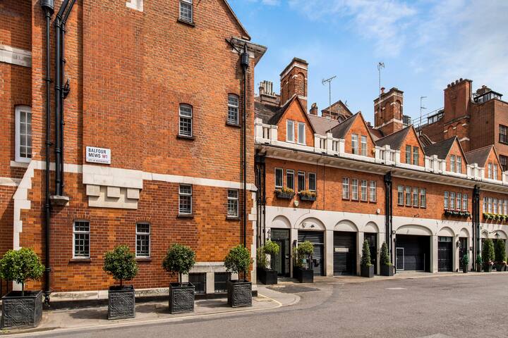 PERIOD MEWS HOUSE, MAYFAIR VILLAGE, 2 BED, LUXURY gallery image 4