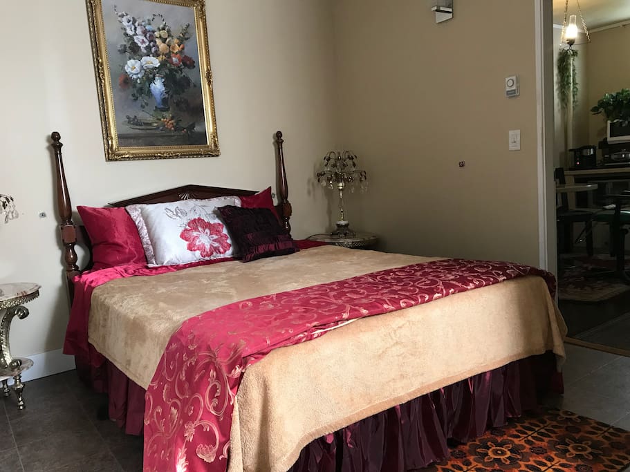 Queen bed