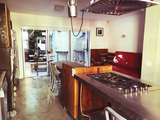 The Purple House in the Bo’Kaap gallery image 3