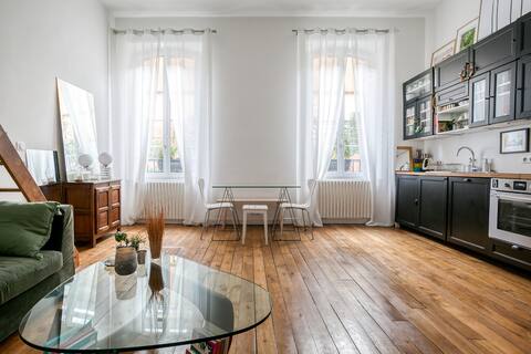 The Office, great loft ideal for work or tourist