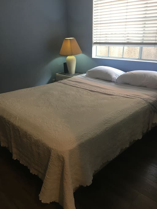 Room # 2 Queen bed + desk/workspace.