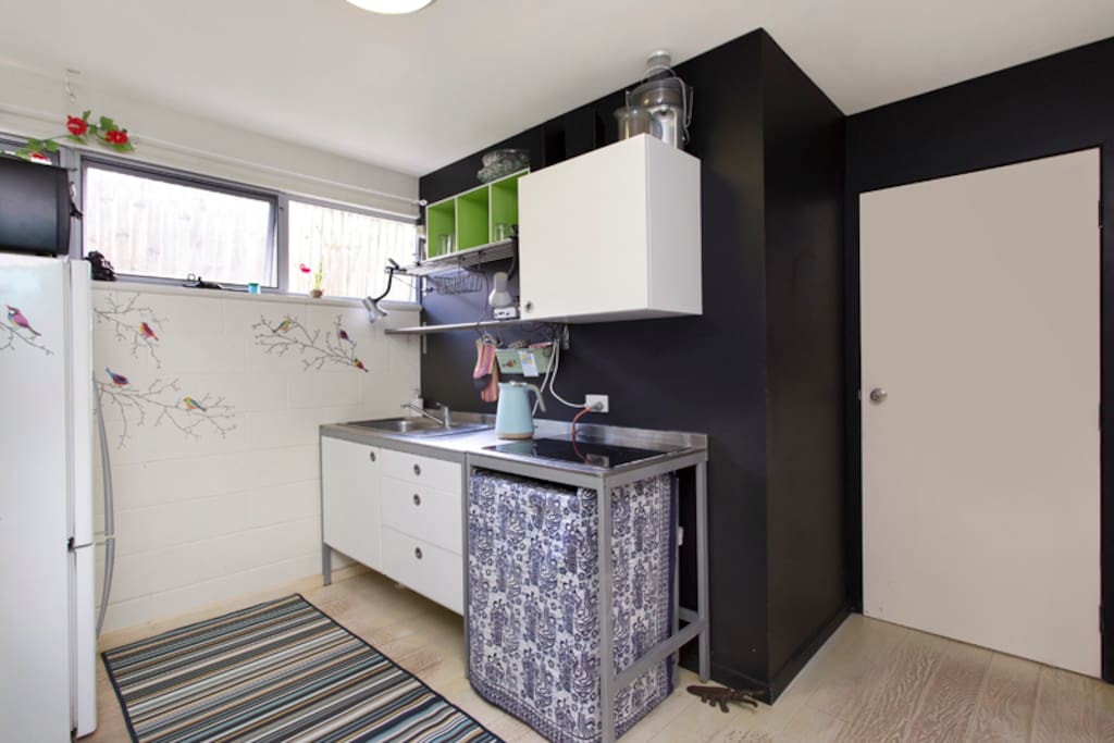 kitchen with all mod cons