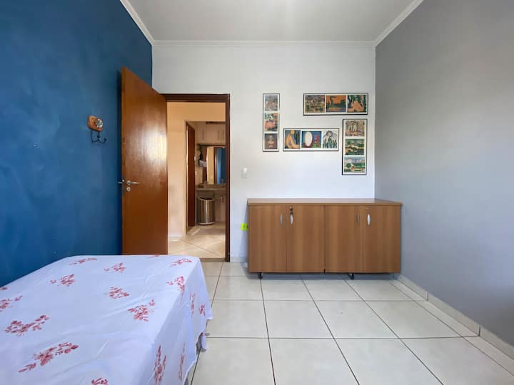 Oficina - Habitación individual - Cama nido. Aire acondicionado.