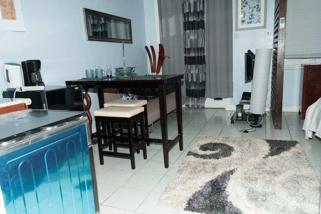 Multi-functional table dining/ working