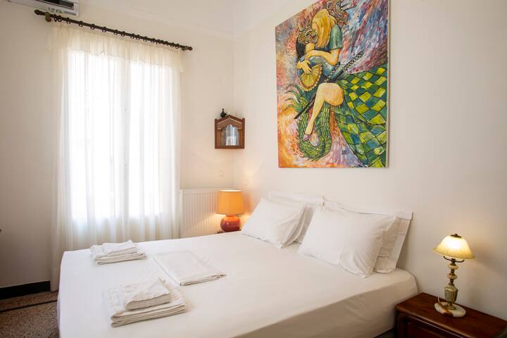 Delightful 2 BEDR/2 BATH Apt. Rooftop Garden! EP9U