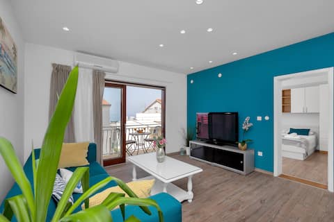 Apartment Blue 4+0 #65m2 #Spacious living room#