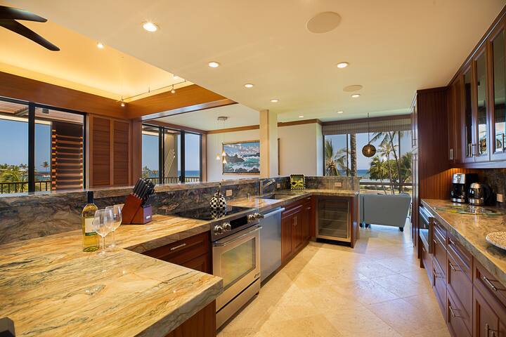 Mauna Lani Terrace A303: Lux Oceanview Penthouse gallery image 4