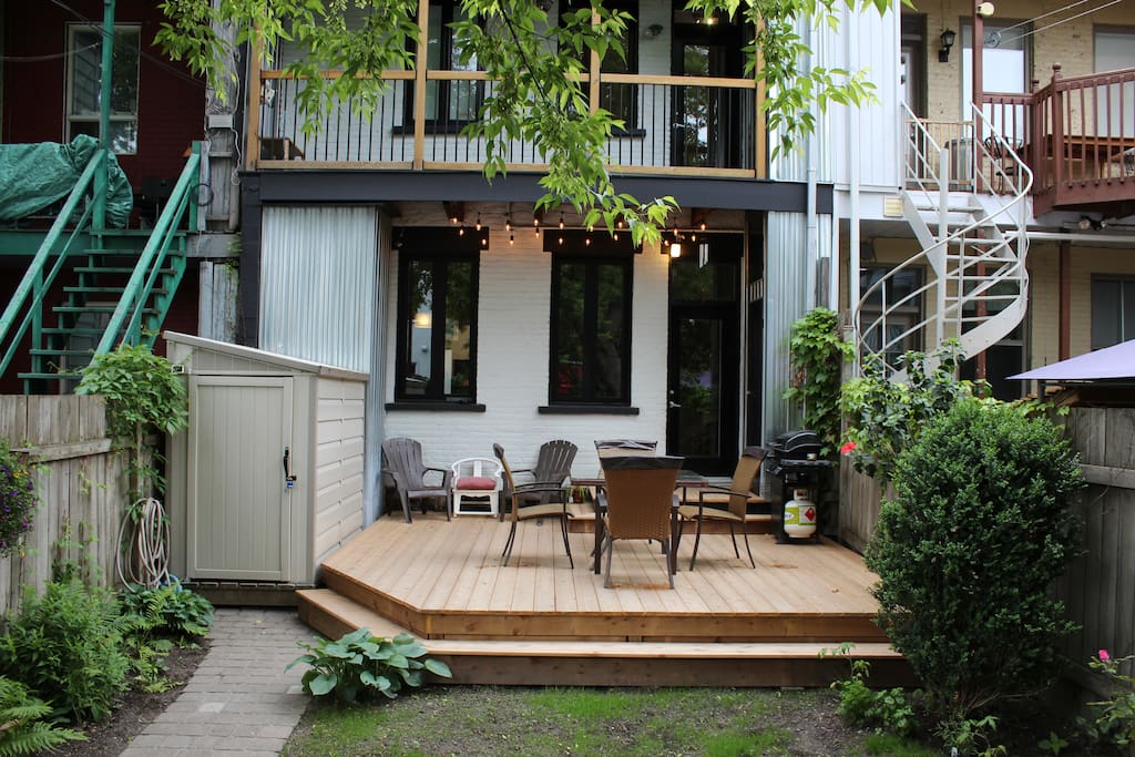 Terrasse et jardin privés pour profiter au calme des chaudes soirées d'été