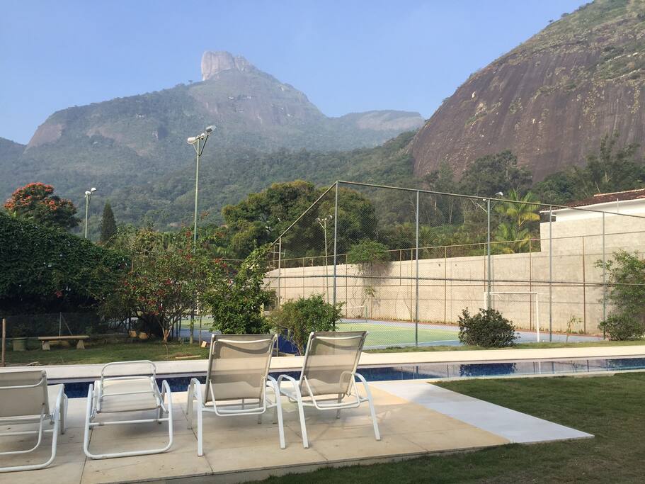 Piscina e Quadra