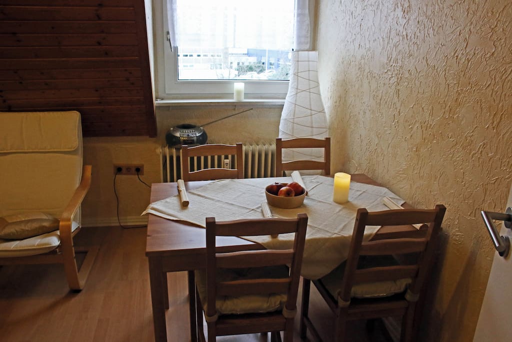 Essecke im Wohnzimmer