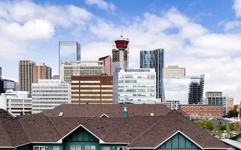 BEST VIEW AND LOCATION DOWNTOWN!! NEWLY RENOVATED!