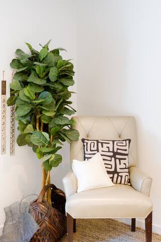 Palo Alto Treehouse in the Birthplace of Silicon Valley gallery image 2