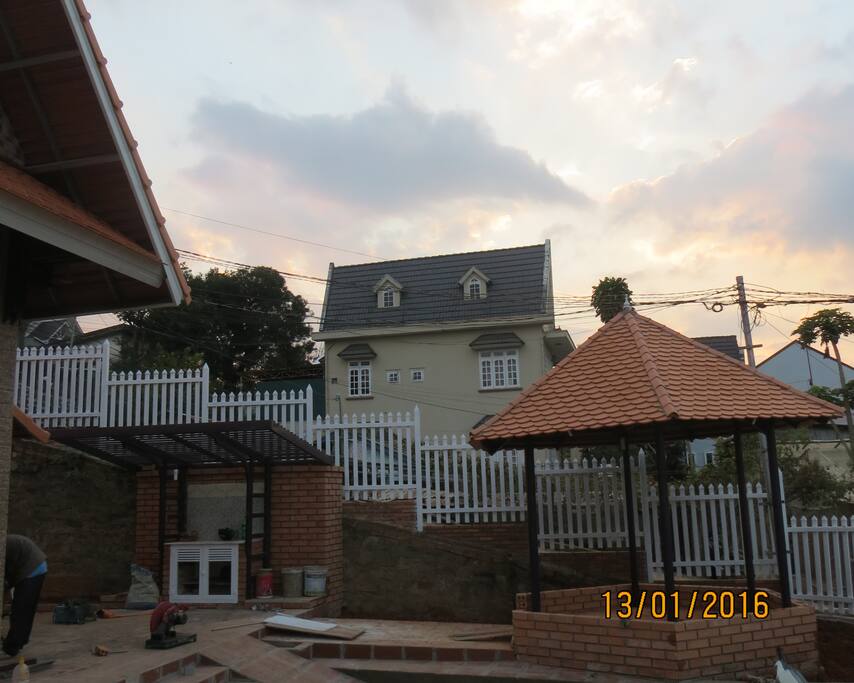 Coffee/Tea House with BBQ corner