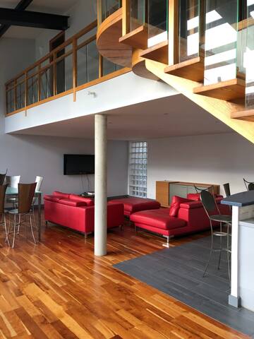 ESPRIT LOFT gallery image 5