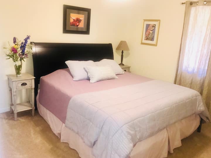 卧室-加州特大号加大双人床 